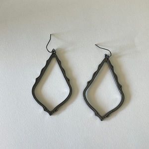 Black Kendra SCOTT Soffee earrings